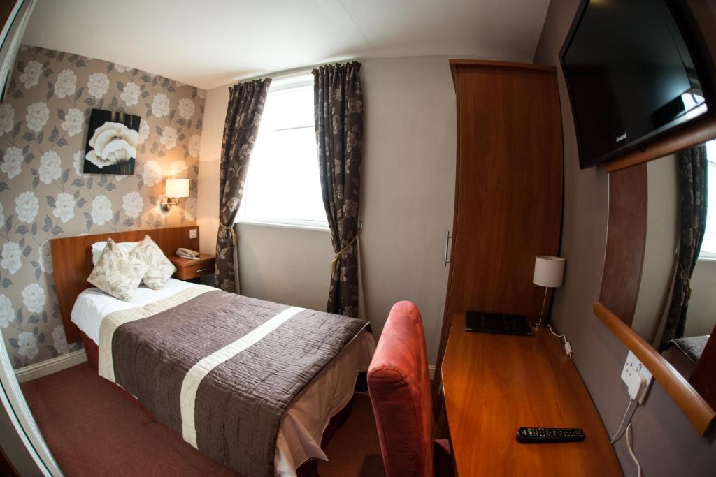 Thomas James Hotel Leamington Pokoj fotografie