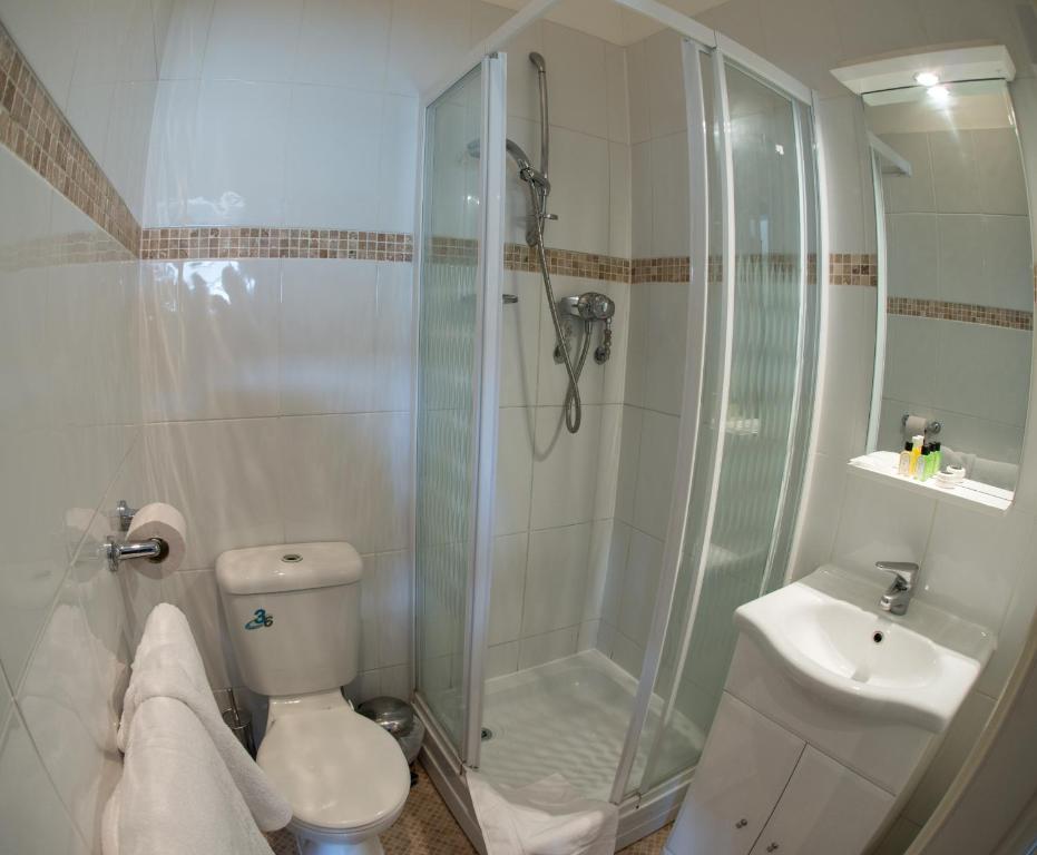 Thomas James Hotel Leamington Pokoj fotografie